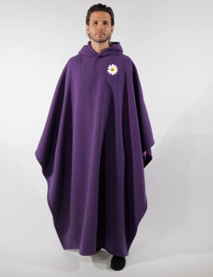 SnugCloak-Midnight Plum-Daisy Print Style