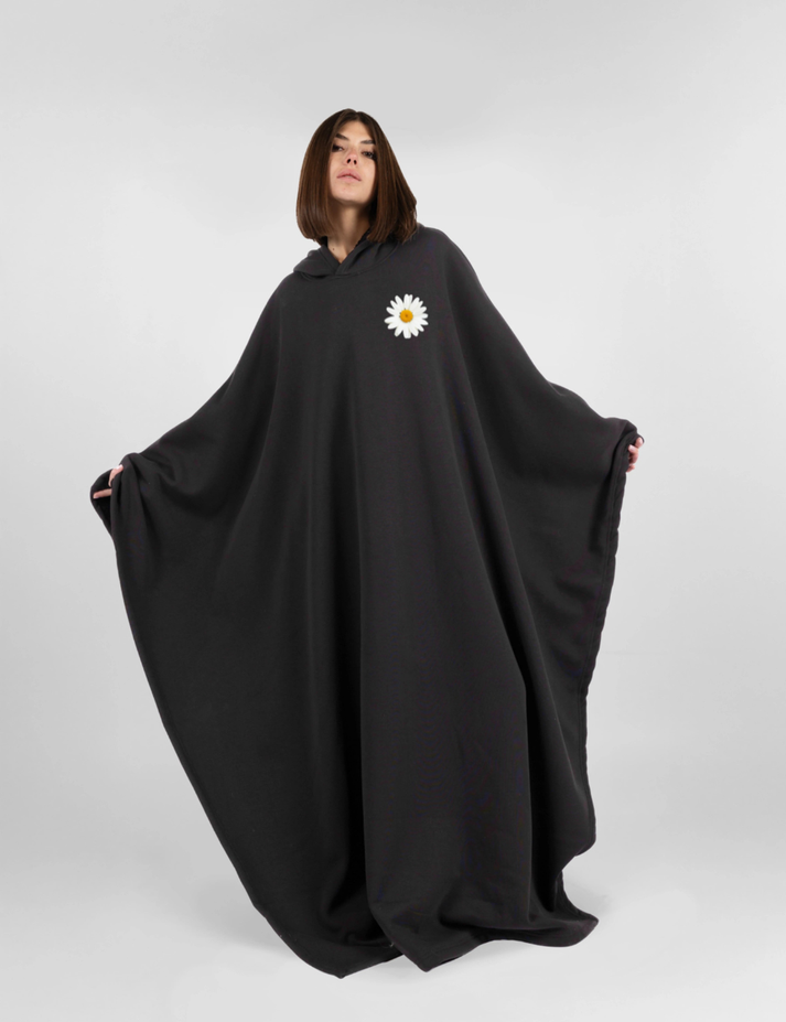 SnugCloak-Obsidian Night-Daisy Print Style